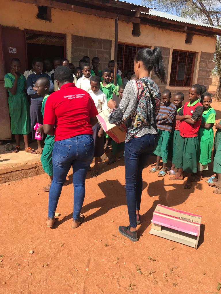 Mybody_Ke's tweet photo. Celebrating girls from Marsabit, Laisamis, and beyond! 🌍👧 We stand united in our journey to advocate for inclusive and comprehensive Sexual and Reproductive Health and Rights (SRHR). Remember, where you come from doesn't determine your future. Happy International Girls Day! 💪 https://t.co/9t07CTgpM3