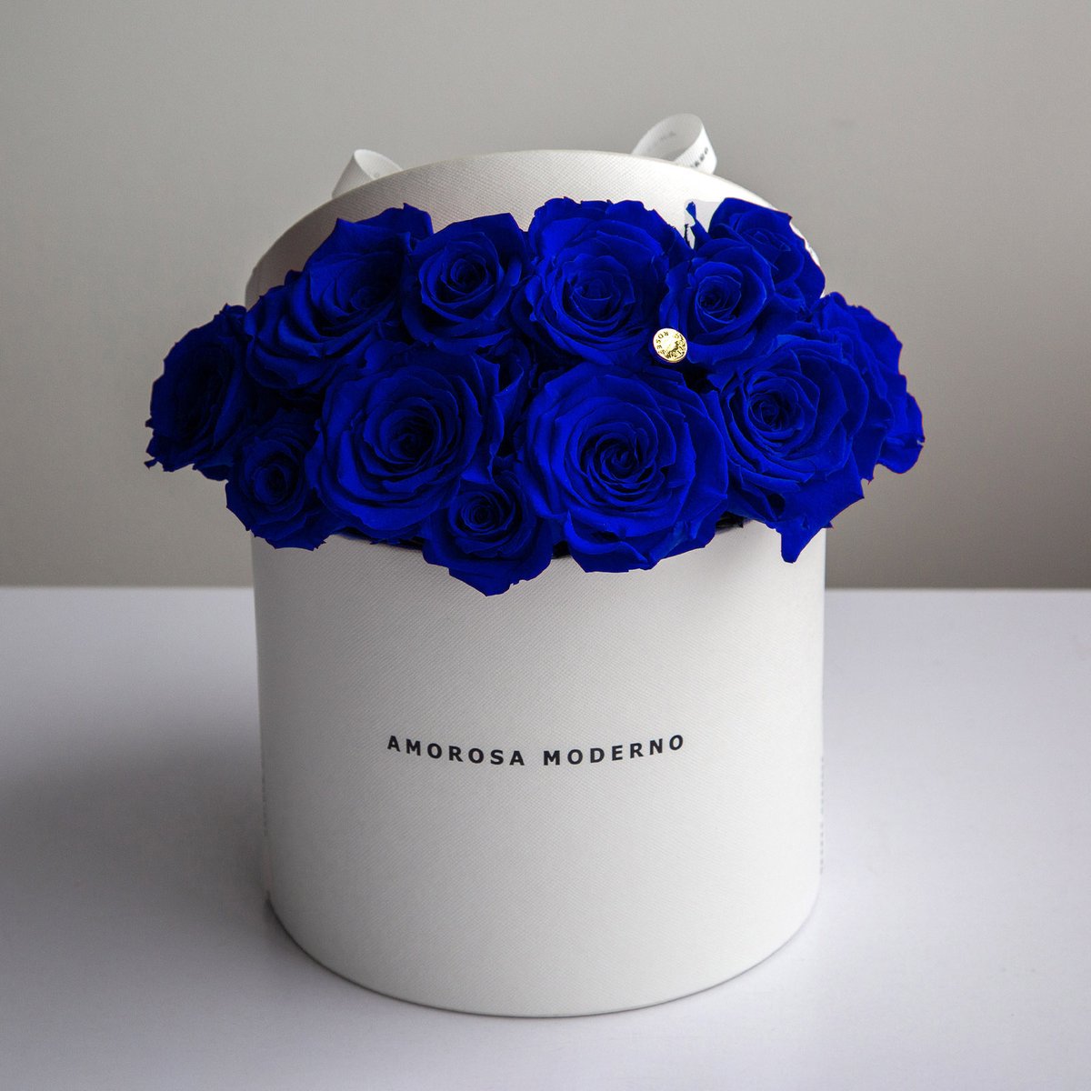 amorosa_japan's tweet photo. ブルーローズの花言葉は「夢叶う」
ブルーのダーズンローズで、思いを叶えて。

DOZEN ROSES（ダーズンローズ）シリーズ
https://t.co/IEfR6X0lY8

#ダーズンローズ #DozenRoses
#AMOROSA #アモローサ
#AMOROSAMODERNO
#アモローサモデルノ https://t.co/1dKLqNxbkF