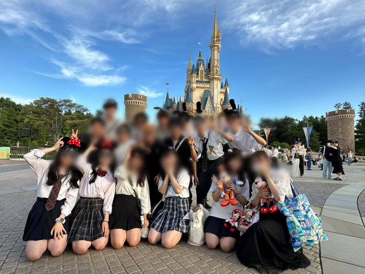 ClubMickeyhosei's tweet photo. ディズニーサークルのClub Mickeyです🐭🏰🎀

後期入会募集中です‼️

入会希望の方はDMください🥺🙏🏻
新しいグループに招待します！

ちなみに11月に行われる学祭ではクレープを販売します！✨
みんなで楽しく勧誘しましょー！😊

#法政 #法政大学 #春から法政 #法政大学サークル #法政祭 #自主法政祭 https://t.co/JjeDCJUE3T