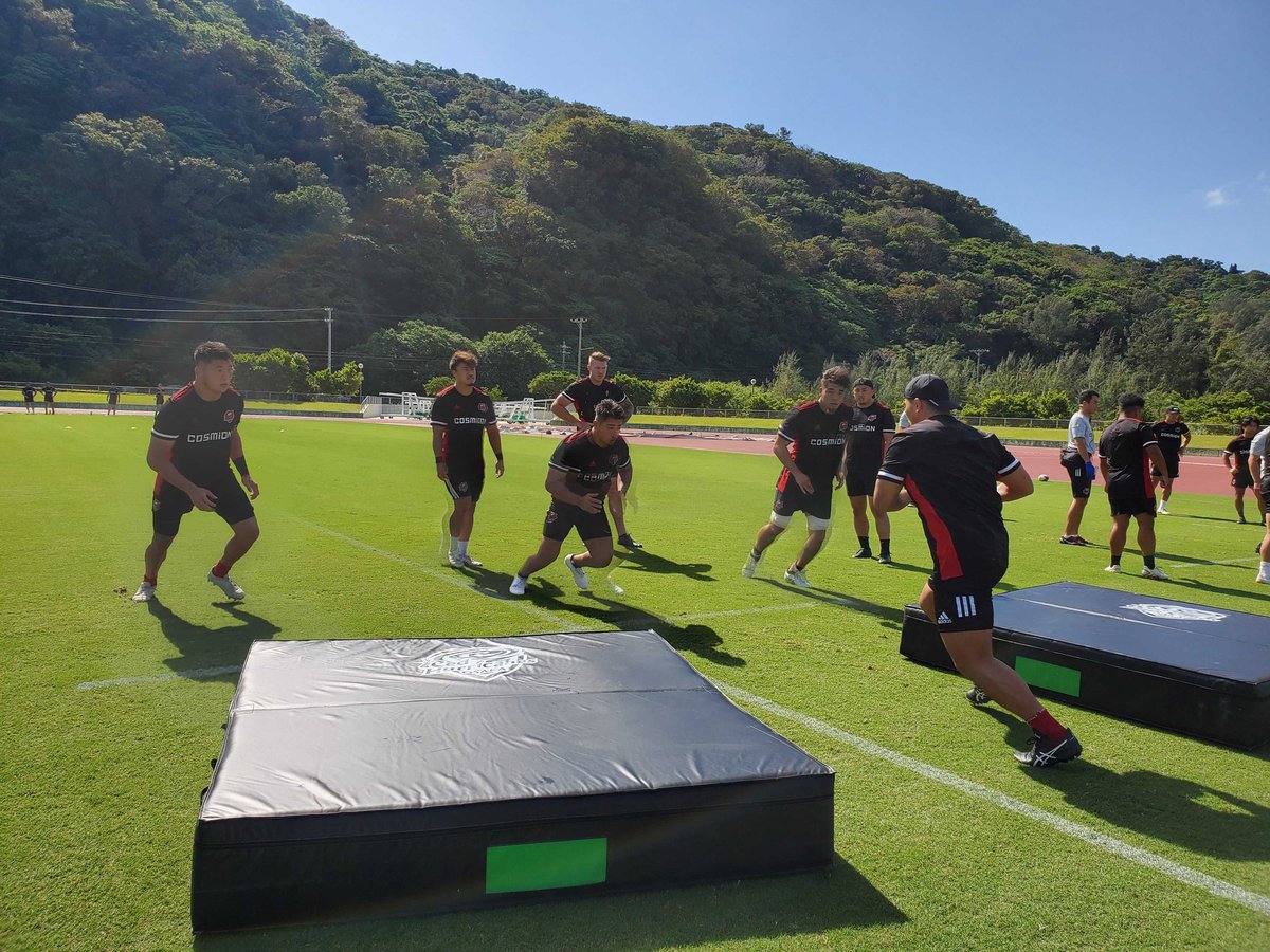 RedHurricanes's tweet image. #レッハリ沖縄合宿2023

10/11午前☀
歓迎セレモニーを実施いただいた後、チーム練習を行いました🏉

#レッハリ
#沖縄合宿