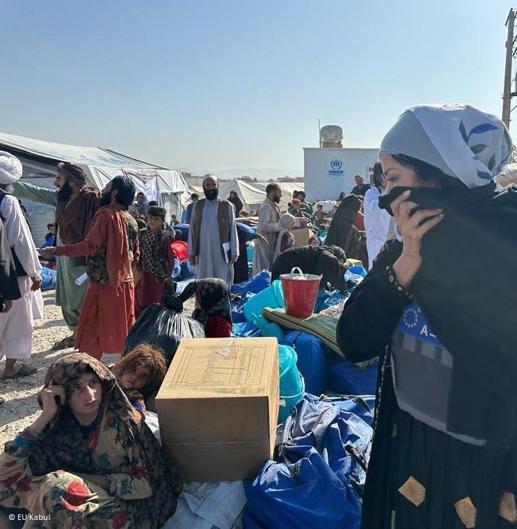 In support of the people in #Afghanistan affected by the devastating earthquake in #Herat, 🇩🇪 organizations provide emergency shelter and food. #Germany supports via the 🇦🇫 Humanitarian Fund. Grateful to @EUinAfghanistan, @unafghanistan and partners for assistance on the ground.