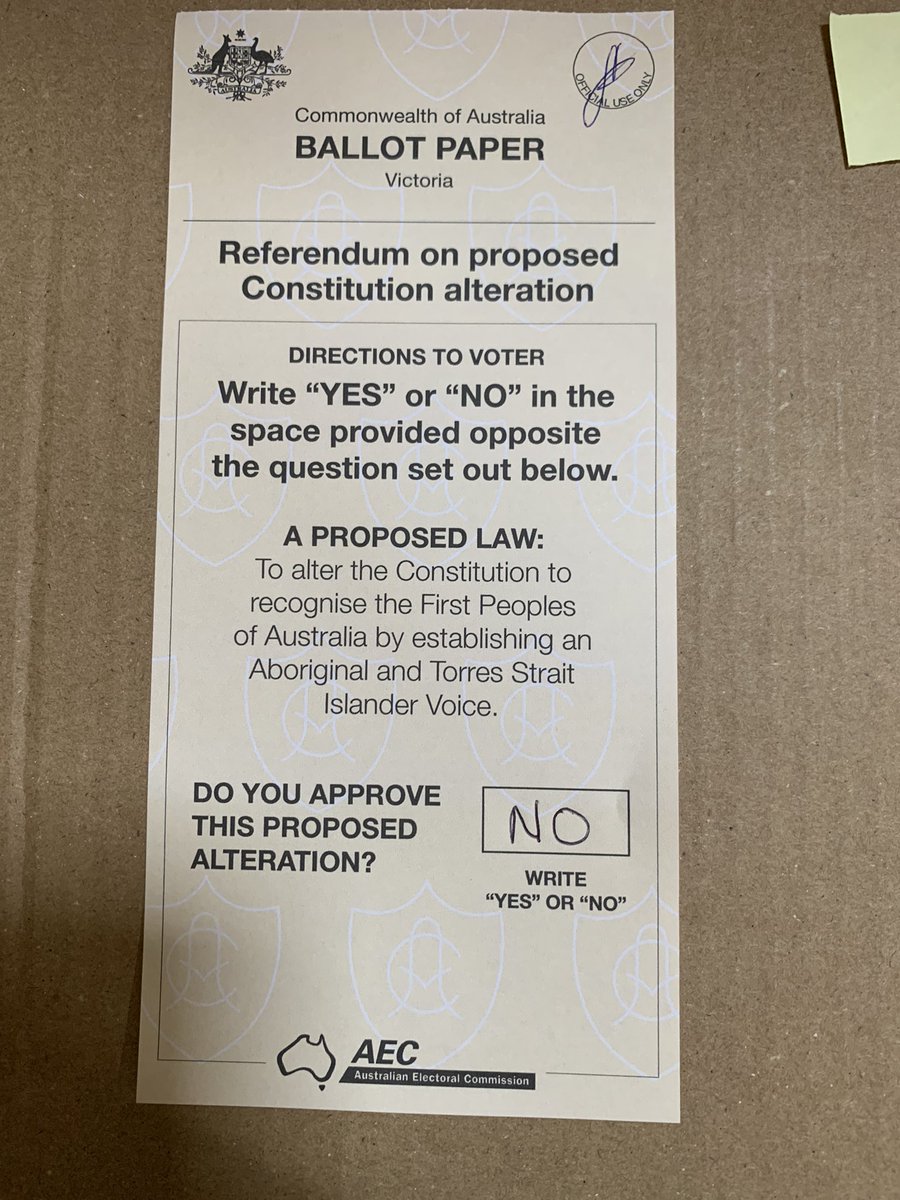 JohnOBrien101's tweet photo. For those who are unsure or don’t know about voting in the referendum, the following is an illustration of what is the correct way of completing the ballot: https://t.co/d6IZ9rdovW
