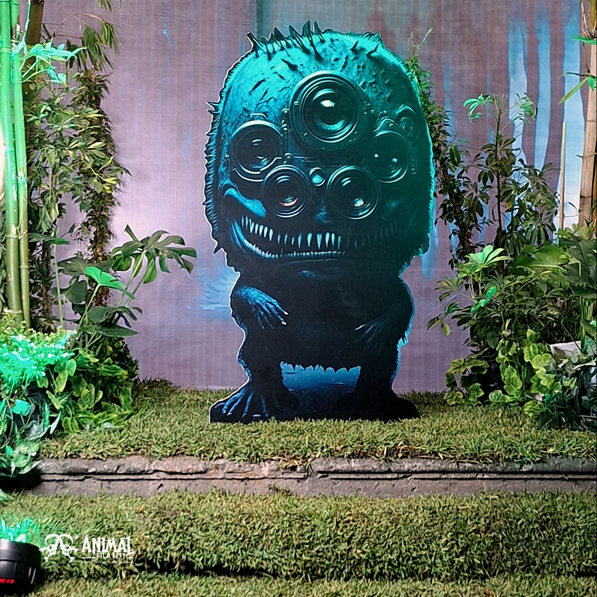 ANIMAL_FilmFest's tweet photo. 🍿📽 Día 1 #ANIMALFilmFest
✨Inauguración
📍Centro Cultural Clavijero
(2)
#AFF #AFF4 #IMCINE #Fantlatam #CineDeGéneroLatinoamericano #CineFestMich #RedIberoFest #ROTMovieMakers https://t.co/4tb3FZrrDP