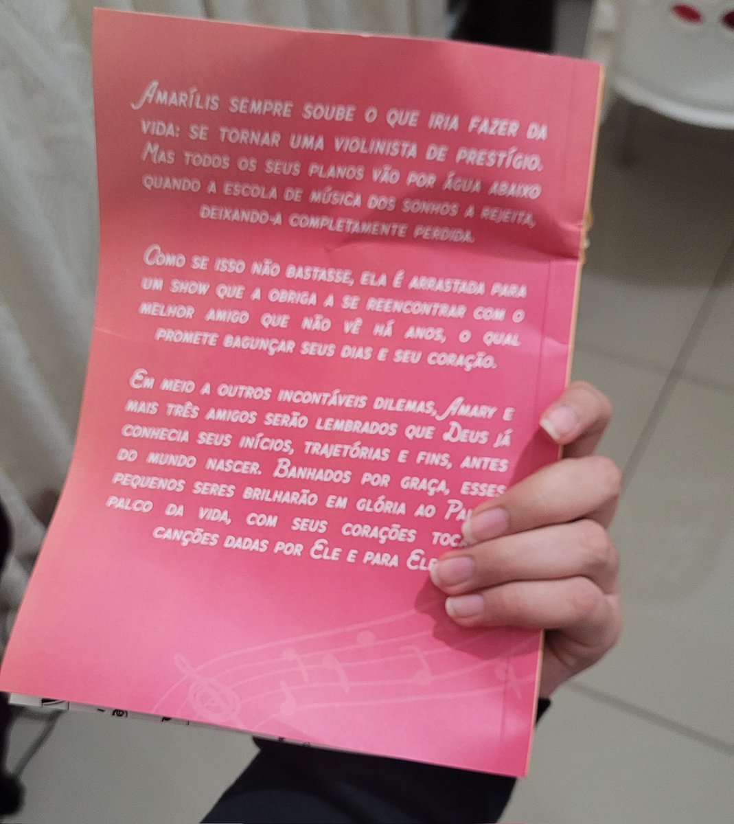 graciousxpvs's tweet photo. eu não tava em casa e forçaram o livro na caixa de correio.

repito: forçaram UM LIVRO na caixa de correio

perdi meu livro 👍🏼 https://t.co/dWq11P99Ip