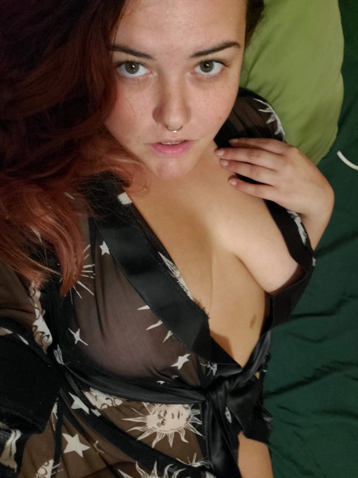 What if I sent you selfies like this? https://t.co/ZJaQeqwG1r