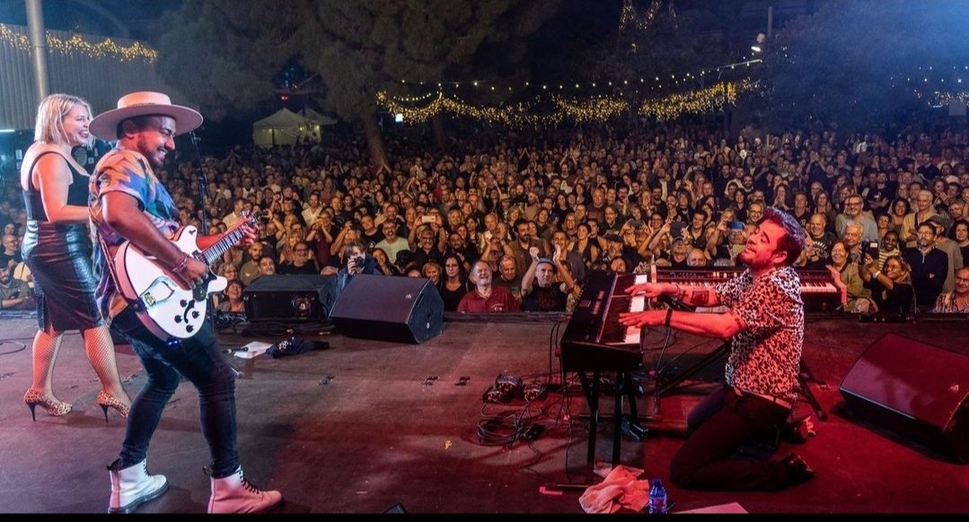davidgiorcelli's tweet photo. Intenso fin de semana Cáceres Blues Festival y Cerdanyola Blues Festival 
Well alrightttttt!!!!!!! https://t.co/dp9FDSn1Jy