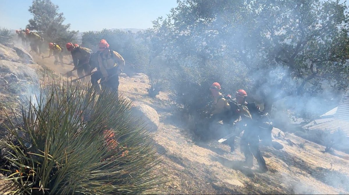 kerncountyfire's tweet photo. Park Incident - Vegetation Fire

Press Release: https://t.co/MWQGcpHA86 https://t.co/x1jCWICILO