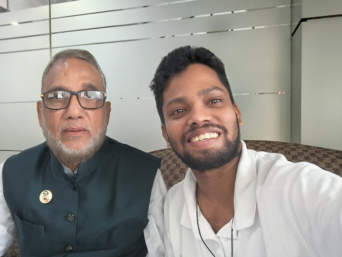 SohanYouthNetG's tweet image. Engaged in a productive discussion w/ the Minister of Env. Forest &amp;amp; Climate Change Hon. Shahab Uddin MP on topics ranging from #adaptation to finance and #JustTransition, ahead of #PreCOP  &amp;amp; #COP28. Minister emphasized the vital role of youth leadership in climate advocacy.💬