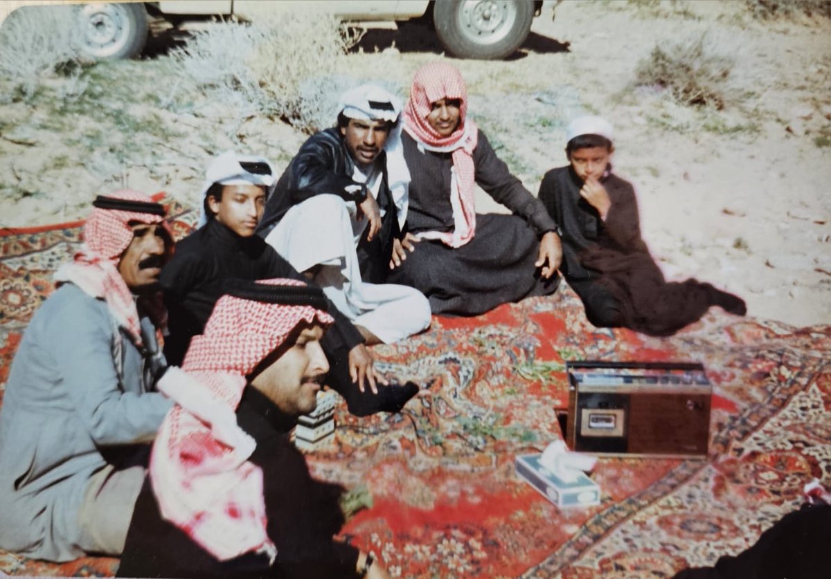 طلعة بر  في عام ١٤٠٦ هجري
من اليمين :
عبدالله الهمشي ، احمد الهمشي ، نايف الكعيك ، عبدالعزيز الهمشي رحمه الله ، عبدالله الكعيك ابوصالح رحمه الله ، بشر الهمشي 
رحم الله الميت منهم .
وحفظ الله الحي منهم .