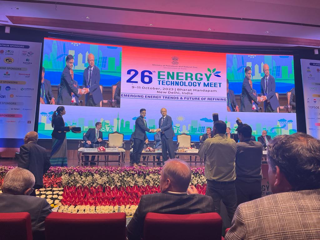 MD NRL Mr BJ Phukan chaired the #TechnicalSession on #SustainableAviationFuel along with ED-IMM HPCL Mr VS Agashe at the 26th #EnergyTechnologyMeet. During the session, a number of technical papers were presented.

#EnergyTech #26thETM #TechnologyMeet #G20 #30trillionby2047