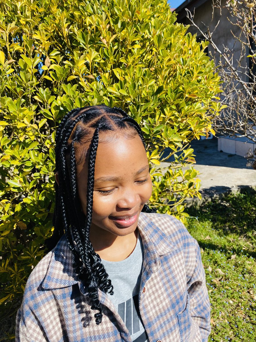 PalesaThakholi's tweet photo. I am Palesa from Lesotho &amp; this is my art 🤍 https://t.co/H5qpzmjvF5