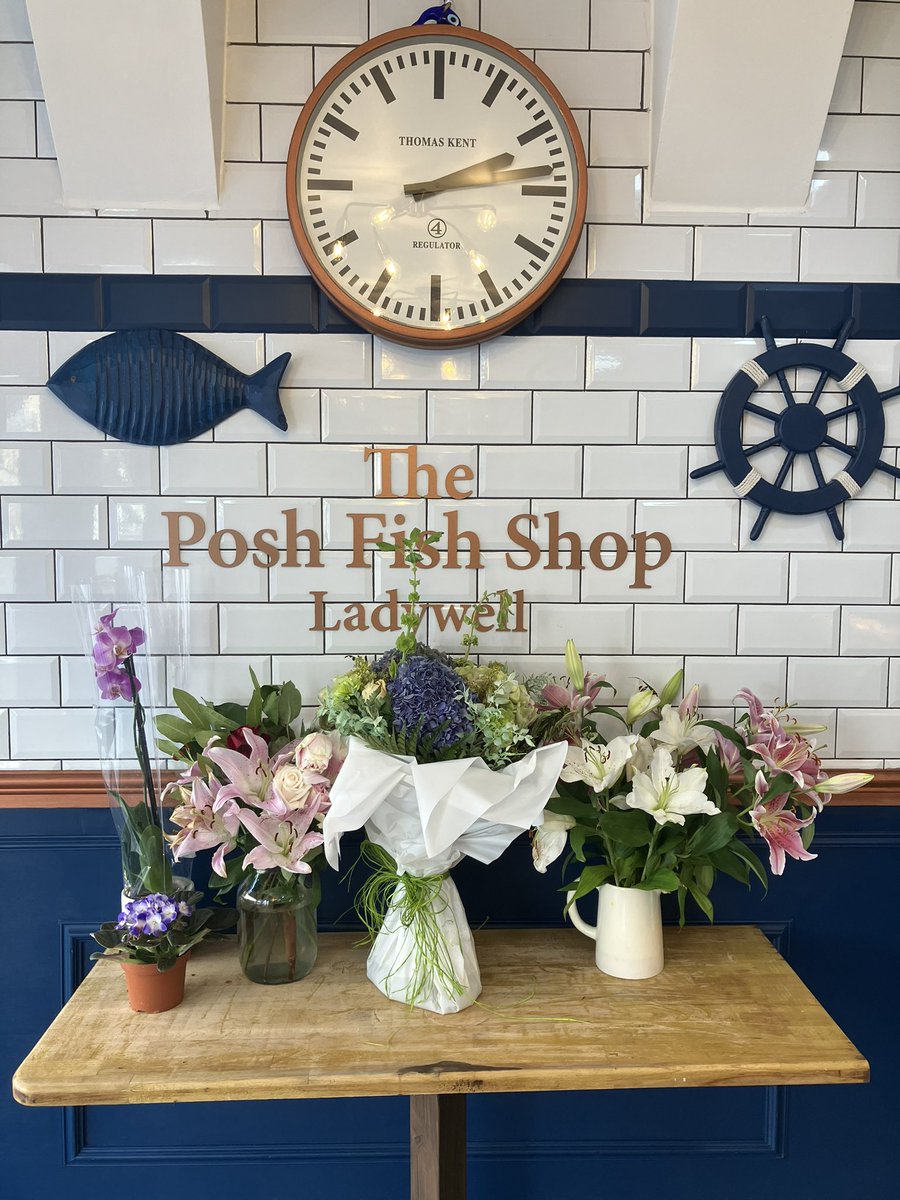JaneCanDoSE4's tweet photo. Looking good at the Posh Fish Shop🐟 🐠🍟 in Ladywell-haven’t tried it yet myself but say it’s gone well over the past week #PopDown #Support #NewBiz https://t.co/luhNUDaFjY