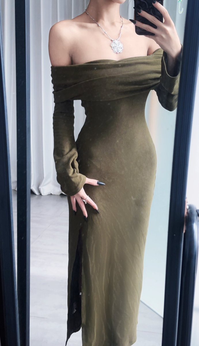 福利姬炉分享的黄推图片2 - 网红私拍内容