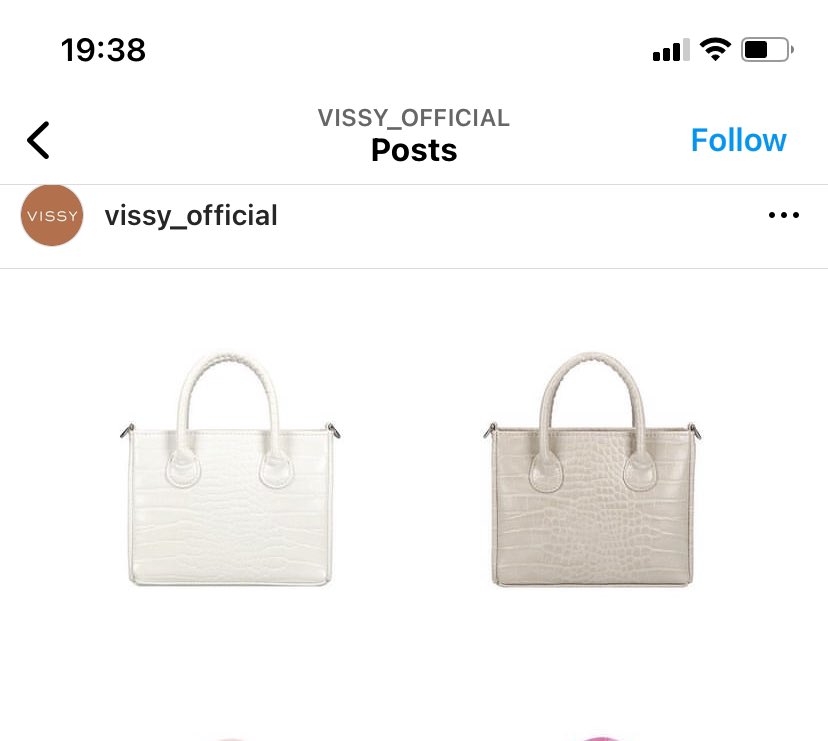 mewdred's tweet photo. ส่งต่อ vissy สีครีม 750฿ รวมส่ง มีสายครบค่ะ เพิ่มเติมได้นะคะ #ส่งต่อcintage #ส่งต่อกระเป๋า #กระเป๋ามือสอง #ส่งต่อvghbkk #vghbkk #gentlewomen #vissy #atreasurebox #ส่งต่อatreasurebag #ส่งต่อvissy https://t.co/kAkjw1c3rb