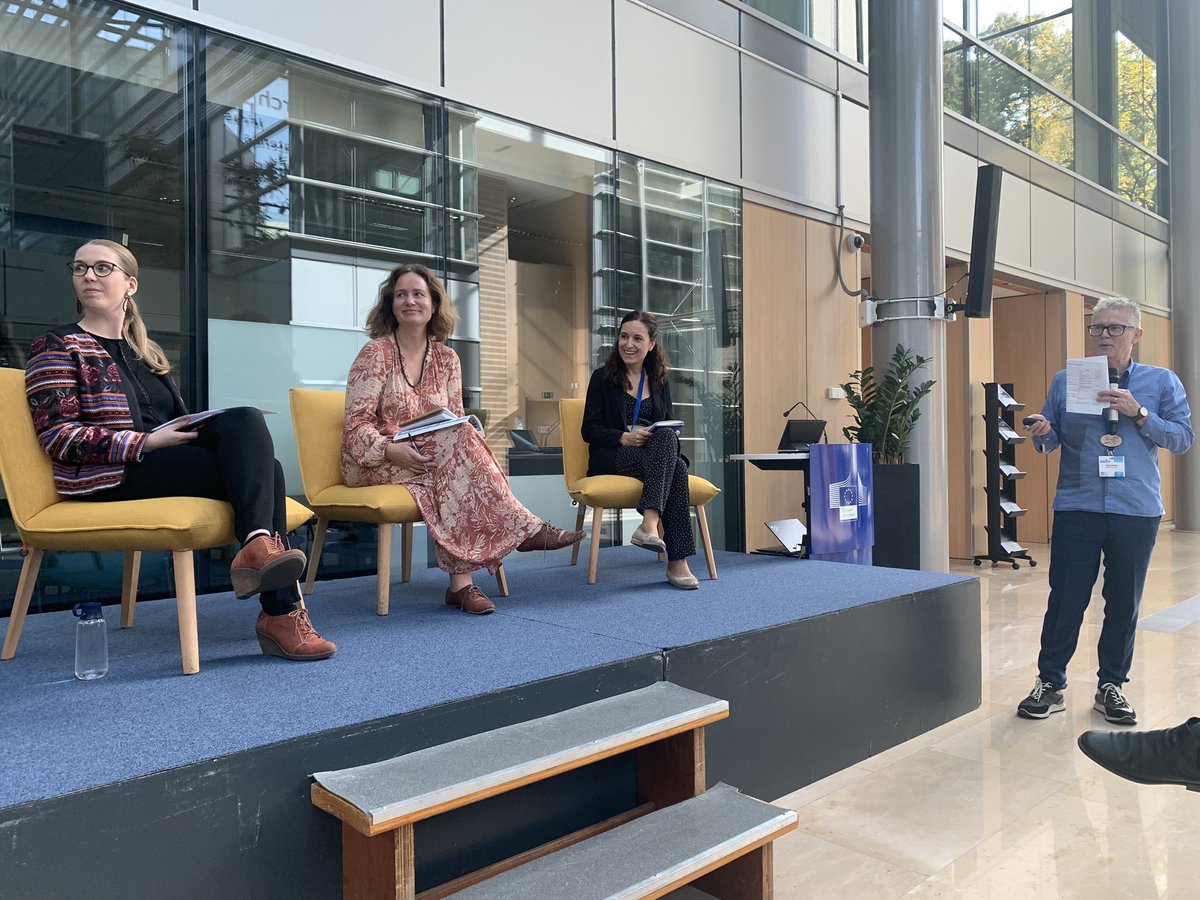 Women’s panel discussing #inequalities in 🇪🇺 #cities taking place now at the <a href="/EU_ScienceHub/">EU_ScienceHub</a> <a href="/EUinmyRegion/">EUinmyRegion🇪🇺</a> Community of Practice on Cities plenary meeting.

Many thanks to <a href="/EUROCITIES/">Eurocities</a> <a href="/HousingEurope/">Housing Europe</a> <a href="/UABBarcelona/">Universitat Autònoma de Barcelona</a> 

#EURegionsWeek #CoPCities #EUCities #Knowledge4Policy