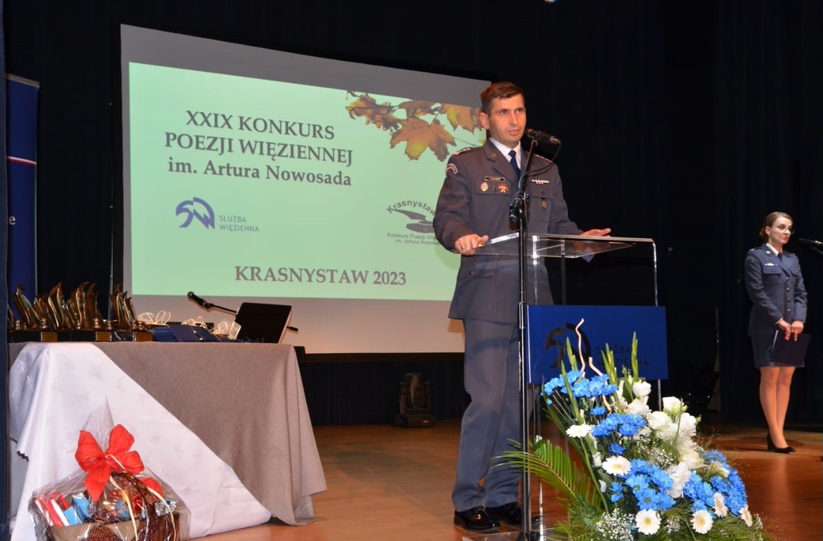 ASKrasnystaw's tweet photo. 6 października 2023 roku w @ASKrasnystaw rozstrzygnięto XXIX edycję Konkursu Poezji Więziennej im. Artura Nowosada.
Konkurs swoim patronatem objęli: Dyrektor Generalny @SW_GOV_PL oraz Instytut Filologii Polskiej UMCS w Lublinie. 👌
👇
https://t.co/gzkUbBVlmR https://t.co/1OJ2AApKzK