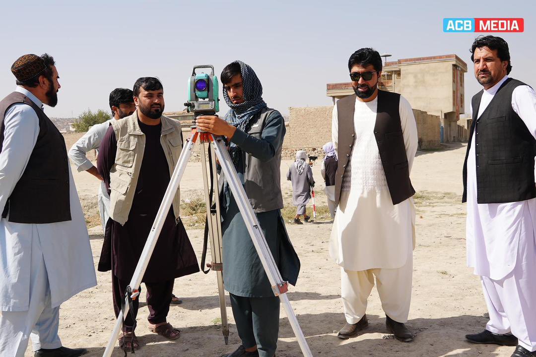 د قوش تېپې د لومړي فاز پرانېسته د وطن د ځان بسیاینې په لور حیاتي ګام دی.
د نشه يي توکو پر وړاندې مبارزه، امنیت، سالنګونو لویې لارې بيارغونه او کرکټ بورډ ته د الوخېلو د ځمکې سپارل ډېر ښه خبرونه دی، ان شاءالله ژر به د یاد لوبغالی کارونه پیل او څه موده وروسته به په نړیوال معیار