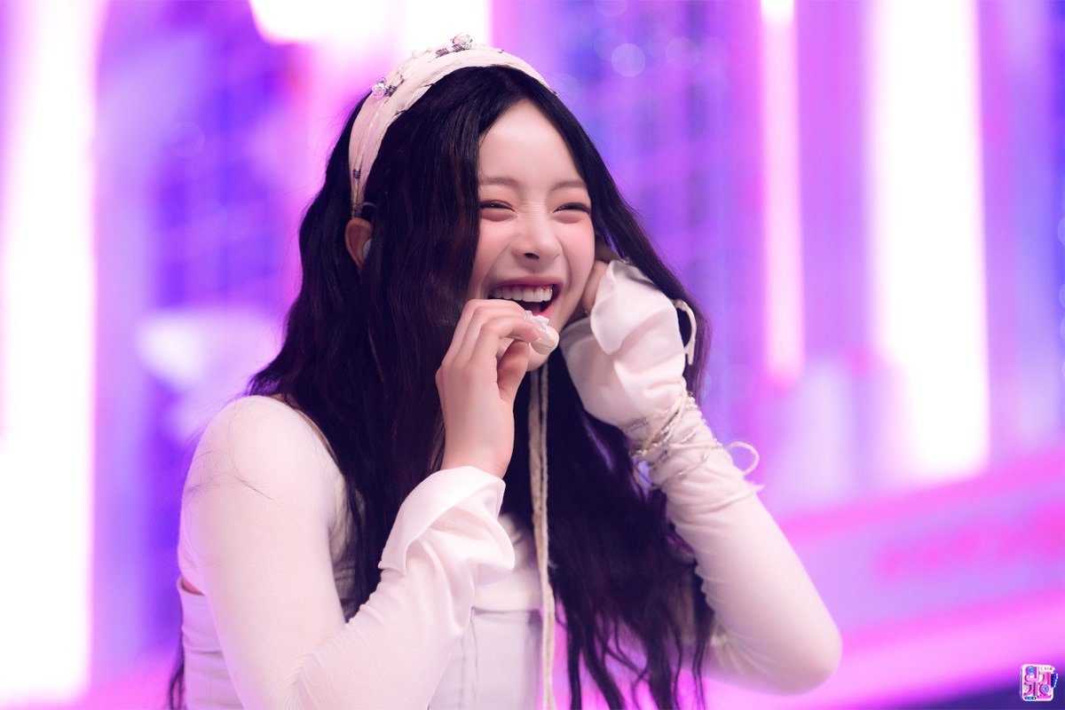 newjeans_loop's tweet photo. Inkigayo

#뉴진스 #NewJeans #하니 #Hanni #ハニ https://t.co/Dr0mSeBCdT