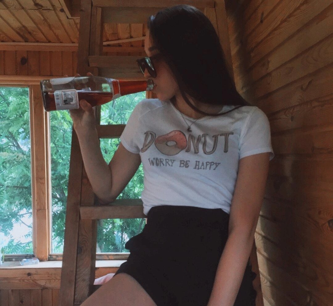 mari_vendetta's tweet photo. За пять лет я прошла путь от «я панк, мне похуй» до «доброе утро, ребята, тема нашего сегодняшнего классного часа…» https://t.co/ra3H9uHmBG