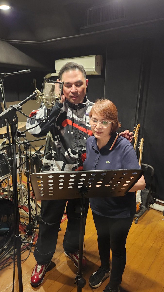 StarMusicPH's tweet photo. COMING SOON: An inspiring and exciting collaboration between the Inspirational Diva @JamieRivera829 and Multi-awarded singer-songwriter @jedmadela 🎶✨

#JamieRivera #JedMadela #InspireMusic https://t.co/3D5jpZh8xc