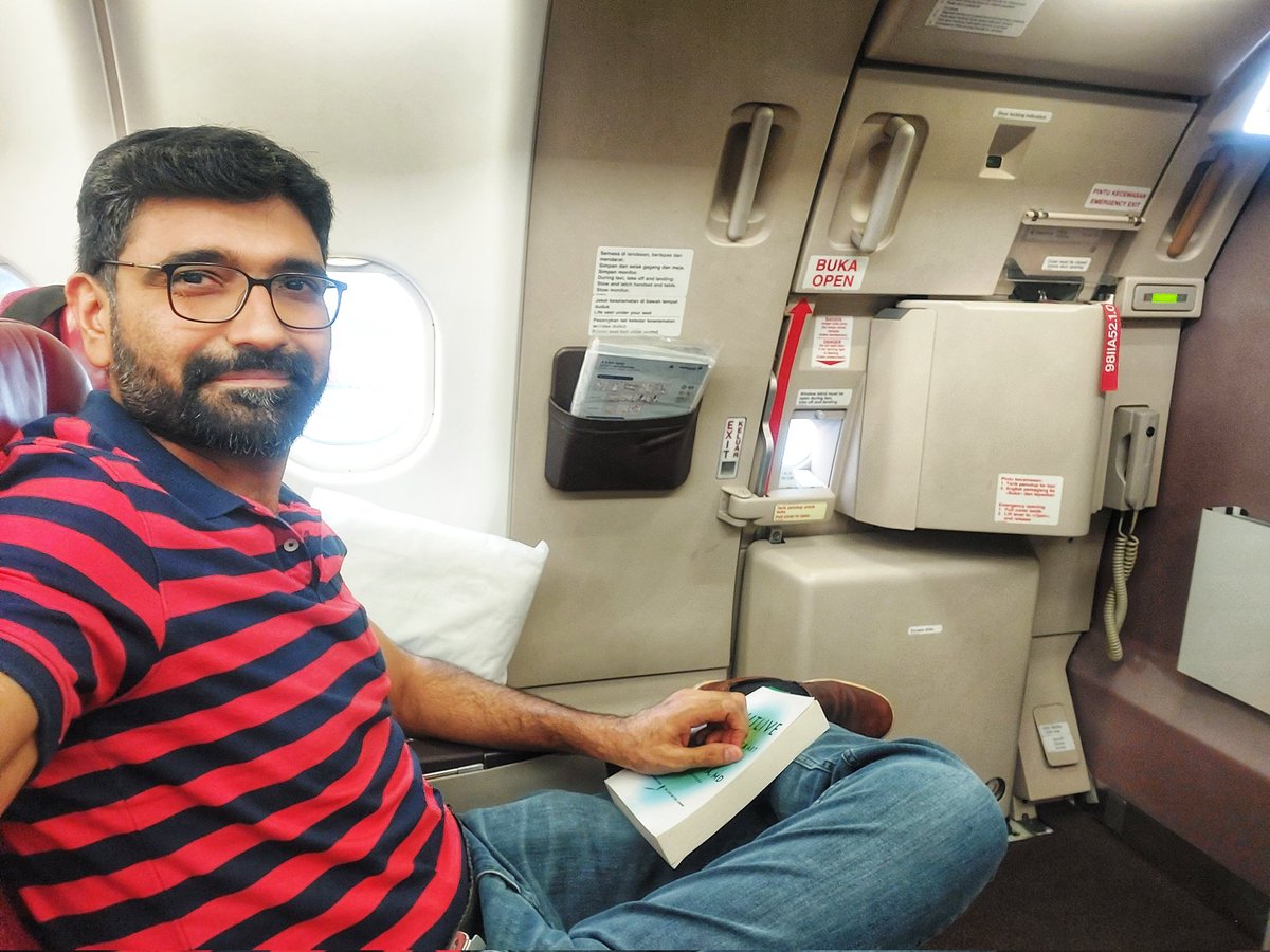 VivekKarwa's tweet photo. As usual I didn't pay a single buck for the premium seat 😜
#flywalksail #mostwantedindian #vivekkarwa #travelinsurance #travel #travelphotography #Malaysia #TravelSIP #InvestToTravel #trabelblogger #travelguru https://t.co/BSkpXdj8RA