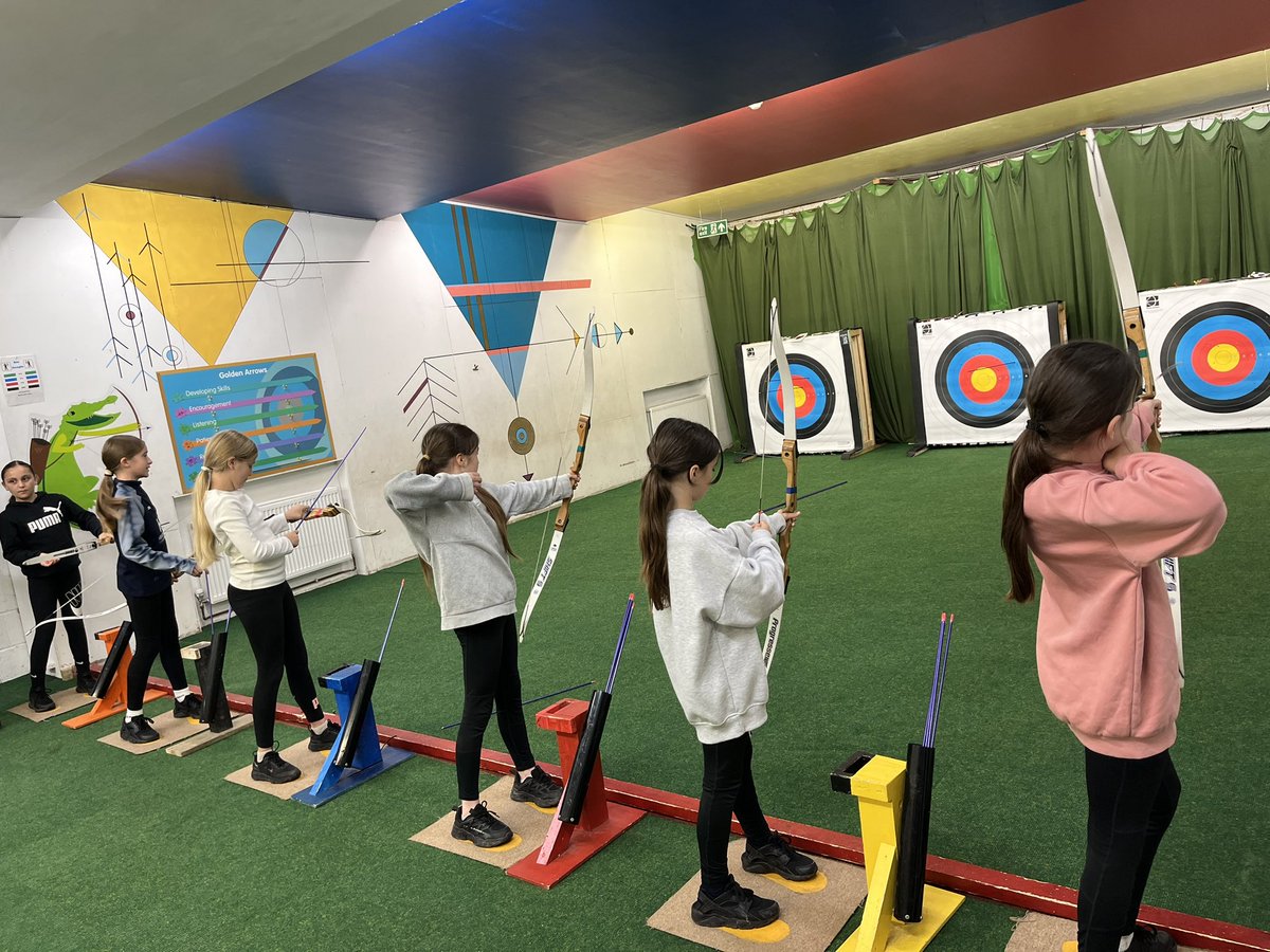 EastfieldPSHull's tweet photo. Good arrows #teamvolcano 🎯🏹 https://t.co/vpl9iyHl9R