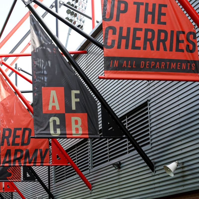 afcbournemouth's tweet photo. Two more years with @jpmorgan 🙌

The extended agreement will see the organisation continue to work closely with the club in the local community ❤️