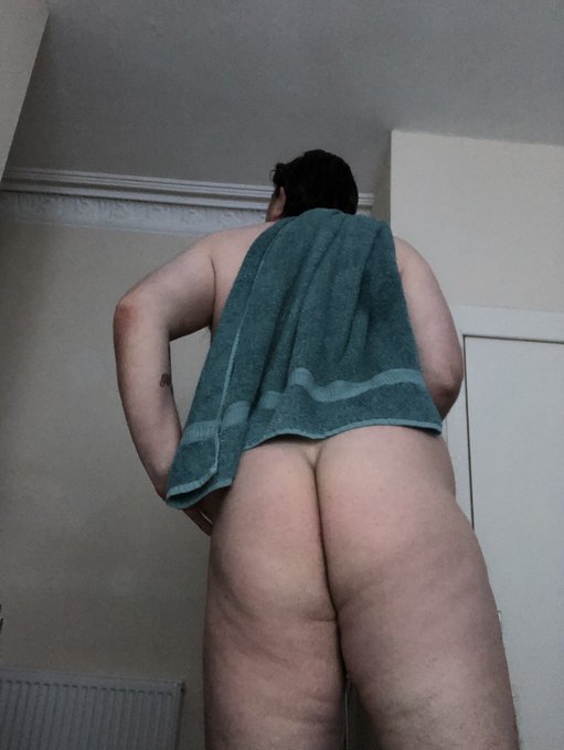 Quick shot before getting ready #nsfwtwt #getnaked https://t.co/FTOKc2k0Vb<a href="/tag/nsfwtwt"class="tags">#nsfwtwt</a><a href="/tag/getnaked"class="tags">#getnaked</a>