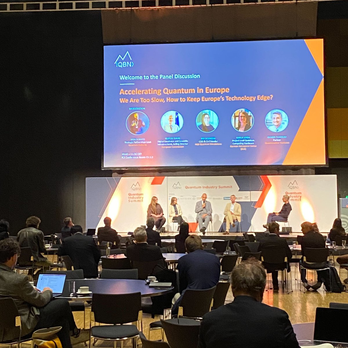 OQC_Tech's tweet photo. What a fantastic day yesterday! thank you
@qbn_network for having OQC's @InesJB_ on the panel "How global is quantum?". Ines leaves us with this these thoughts. 🧵 #QuantumEffects https://t.co/ciF1OoNpMJ