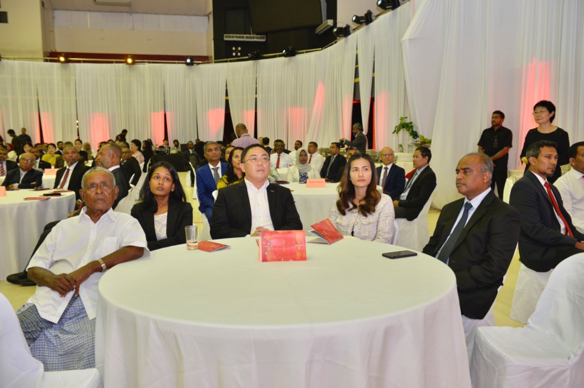 Dr. Hassan said the Chinese nation has achieved remarkable progress, not only in terms of economic development but also in its contributions to global peace and cooperation. (5/6)