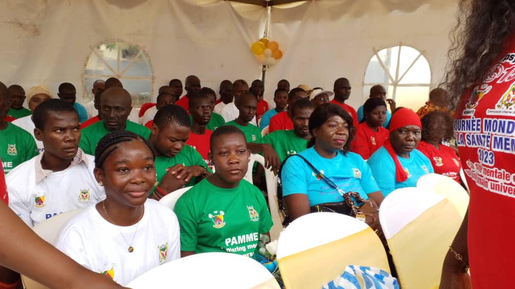 whocmr's tweet photo. En ce moment à l'hôpital #Jamot de #Yaoundé @whocmr participe à la cérémonie officielle de célébration de la 31ᵉ journée internationale de la Santé mentale.
La santé mentale est une préoccupation importante.
#JourneeMondialeSanteMentale https://t.co/SIsQXlWoHE