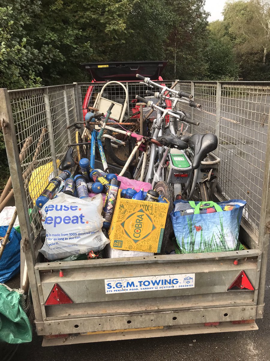cardiffrivers's tweet photo. 24 volunteers, 60 bags rubbish, 1 cone, 3 Next Bikes, 1 kids bike. And a delivery of 145 NOx canisters from our friends @StMellonsClean The trailer was empty when we arrived! Thanks again to Euroclad and @RESGroup for joining us. Great partnership working making a difference 👏 https://t.co/kcIz6m8I95