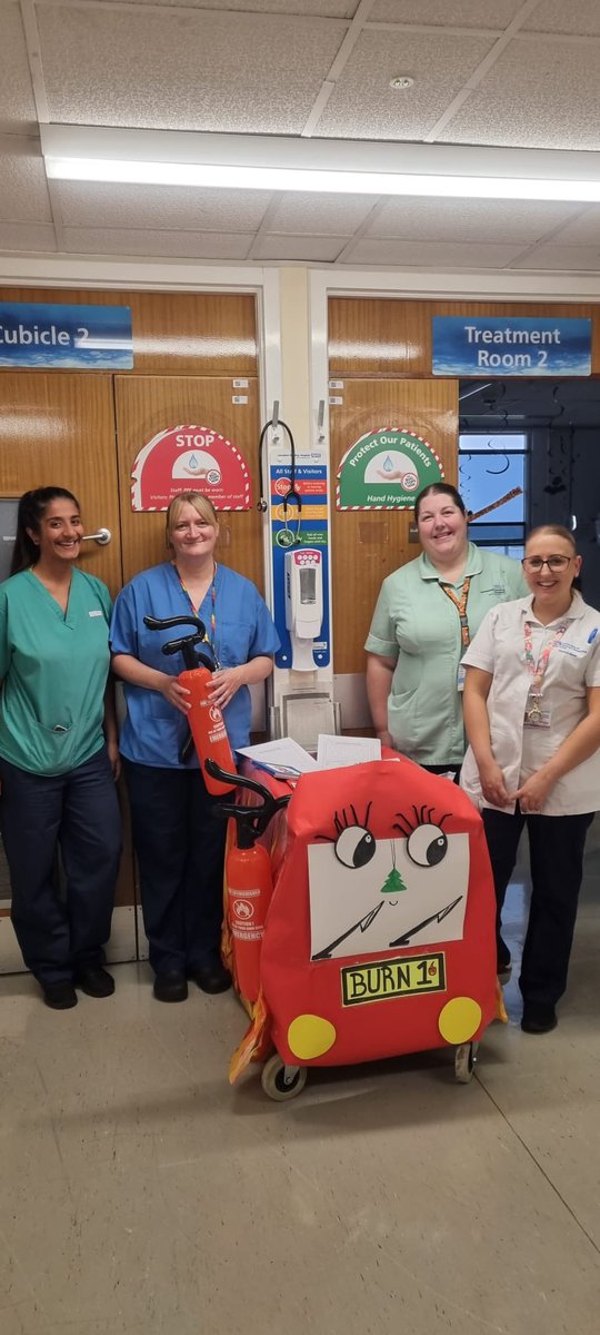 Burns@lthtr (@burns_lthtr) on Twitter photo Burns bus helping to spread awareness on the children’s ward for National burns awareness day 🔥🚌 #beburnsaware <a href="/CBTofficial/">ChildrensBurnsTrust</a> <a href="/BritishBurn/">British Burn Assoc.</a> <a href="/LancsHospitals/">Chorley & Royal Preston</a> Burns bus helping to spread awareness on the children’s ward for National burns awareness day 🔥🚌 #beburnsaware <a href="/CBTofficial/">ChildrensBurnsTrust</a> <a href="/BritishBurn/">British Burn Assoc.</a> <a href="/LancsHospitals/">Chorley & Royal Preston</a>