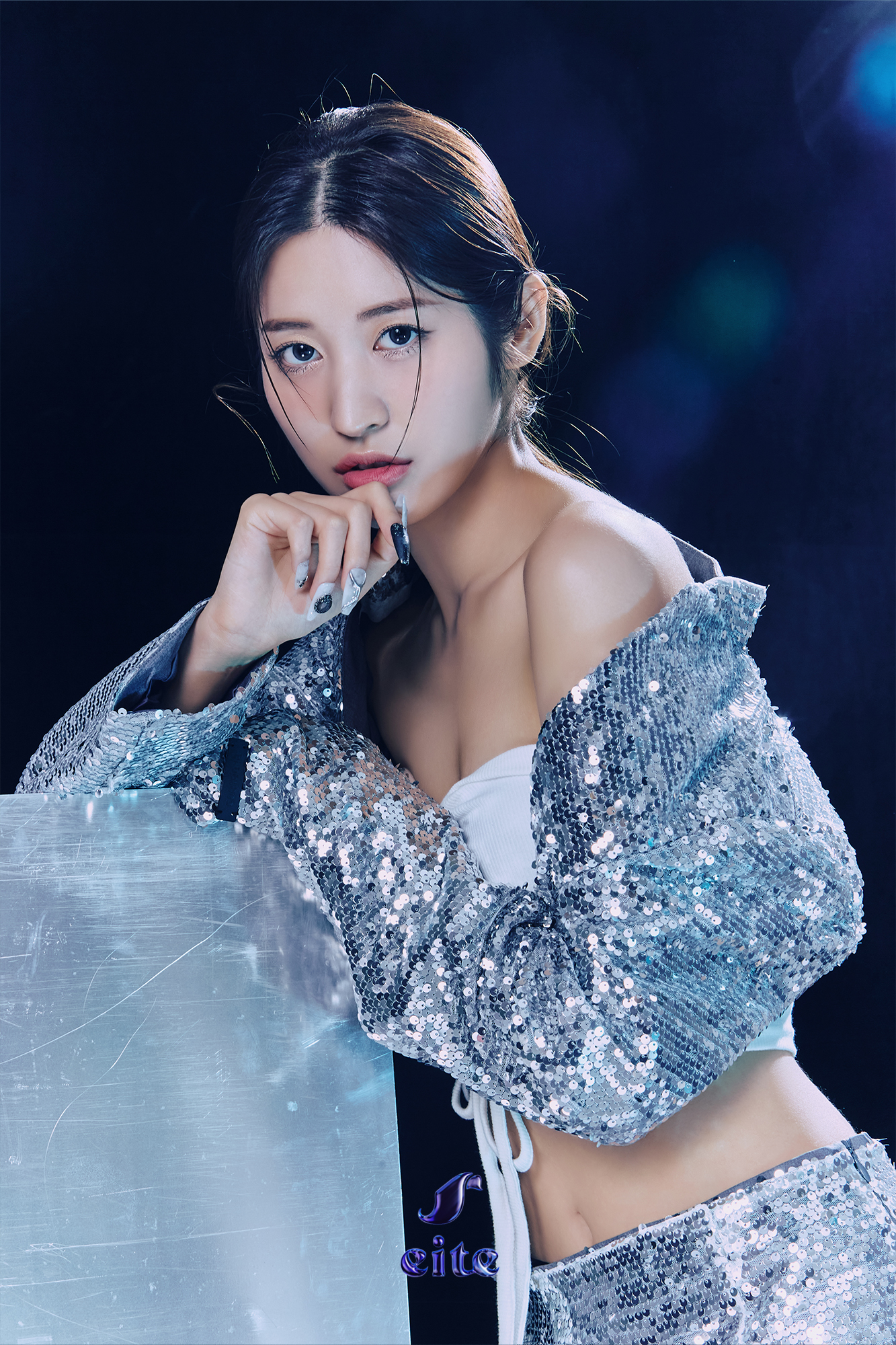 F8J7vktbsAAFE-s?format=jpg&name=large