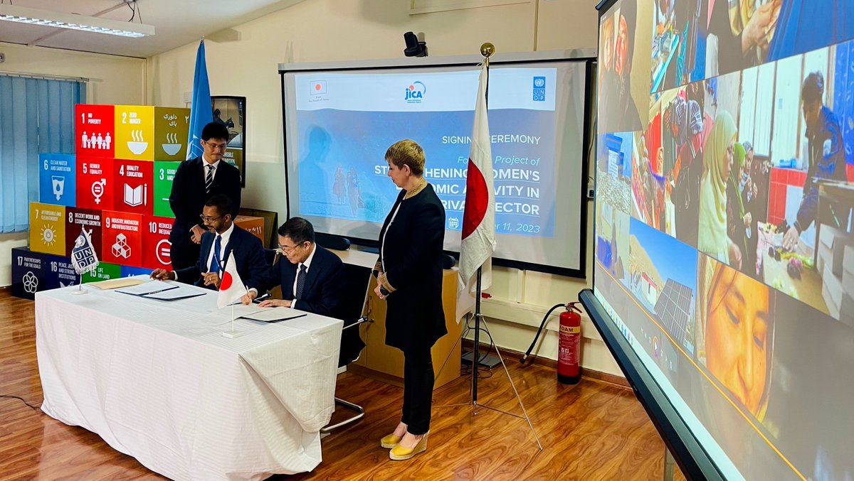 UNDPaf's tweet photo. .@JapaninAFG and UNDP launched a new project to empower Afghan women in the private sector in 7 provinces of Afg. The project will enable women entrepreneurs to hv better access to finance, entrepreneurship/business mgmt skills & greater access to markets: https://t.co/aIAjOYrGBW https://t.co/j9Skxvjn71
