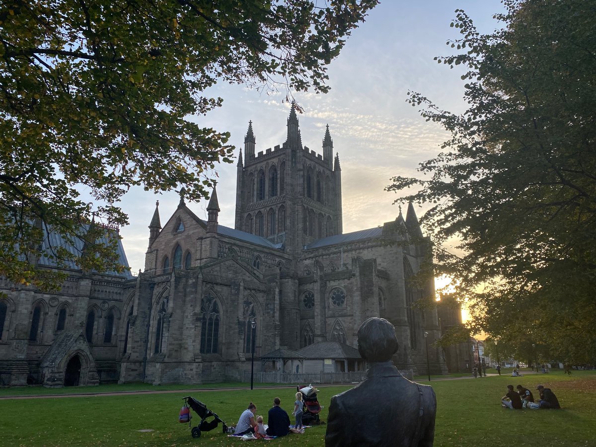 Love this piece, organ, place.