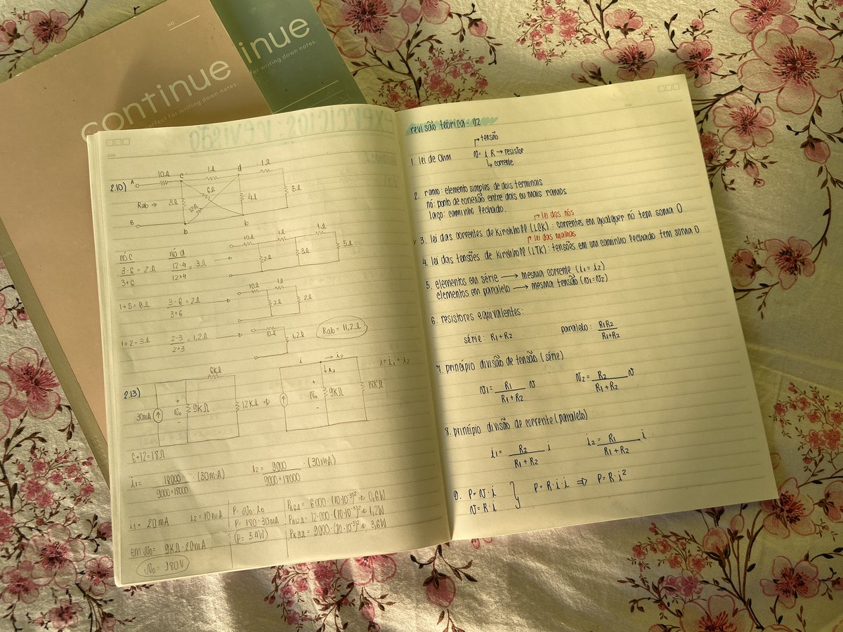 stellarsnotes's tweet image. estudo de ontem 💭