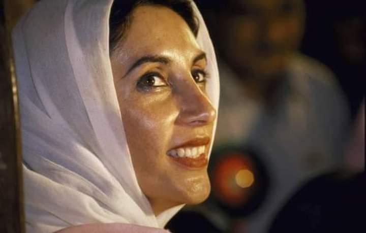 AkbarGilgiti5's tweet photo. وہ بیٹی تھی دلیر باپ کی مزدورں کی آواز تھی 💔
Miss you #ShaheedBibi 💔
@BBhuttoZardari @AseefaBZ @BakhtawarBZ https://t.co/sVRj1xhHN7