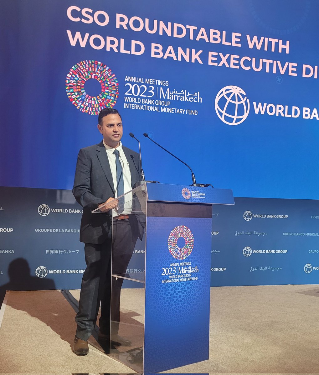 RoadCouncil's tweet photo. Attending world bank &amp; IMF annual meeting raised voice on investment and projects for Road Safety in low income countries, how IMF play role to save 1.3M deaths and push leaders to act before 2030
#RoadSafety
@avoidaccident @LotteBrondum @UNWDRemembrance @ https://t.co/sp3lN30faf