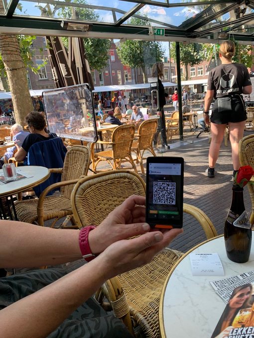 A cafe in the Netherlands accepting #Bitcoin as payment 🇳🇱