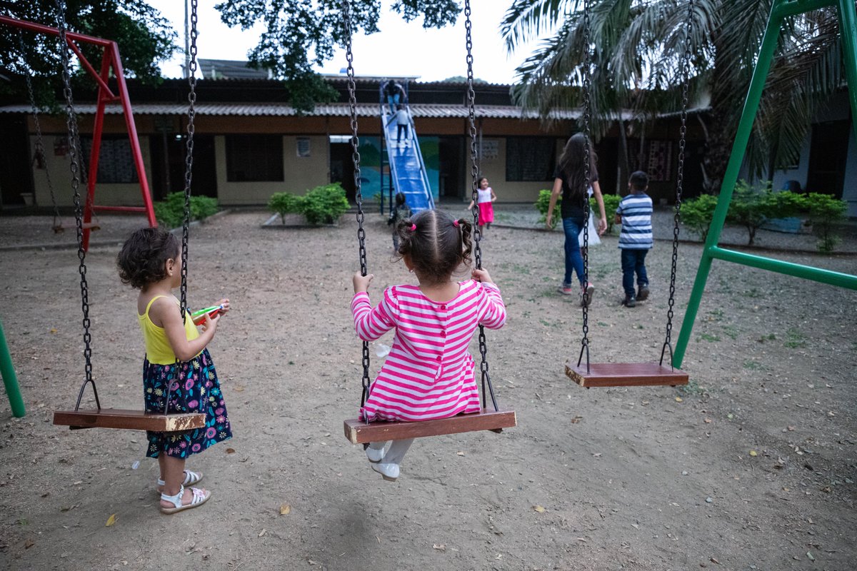 IOMResearch's tweet photo. Today is #InternationalDayoftheGirlChild!

Follow us throughout the day to learn about our #research on female children #migration. https://t.co/dYrPWZJAvU