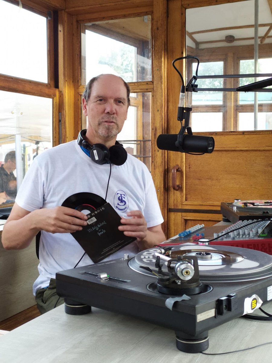 Lunchbreak op je radio het lekkerste voor op de middag om 12 uur op 25 radio stations