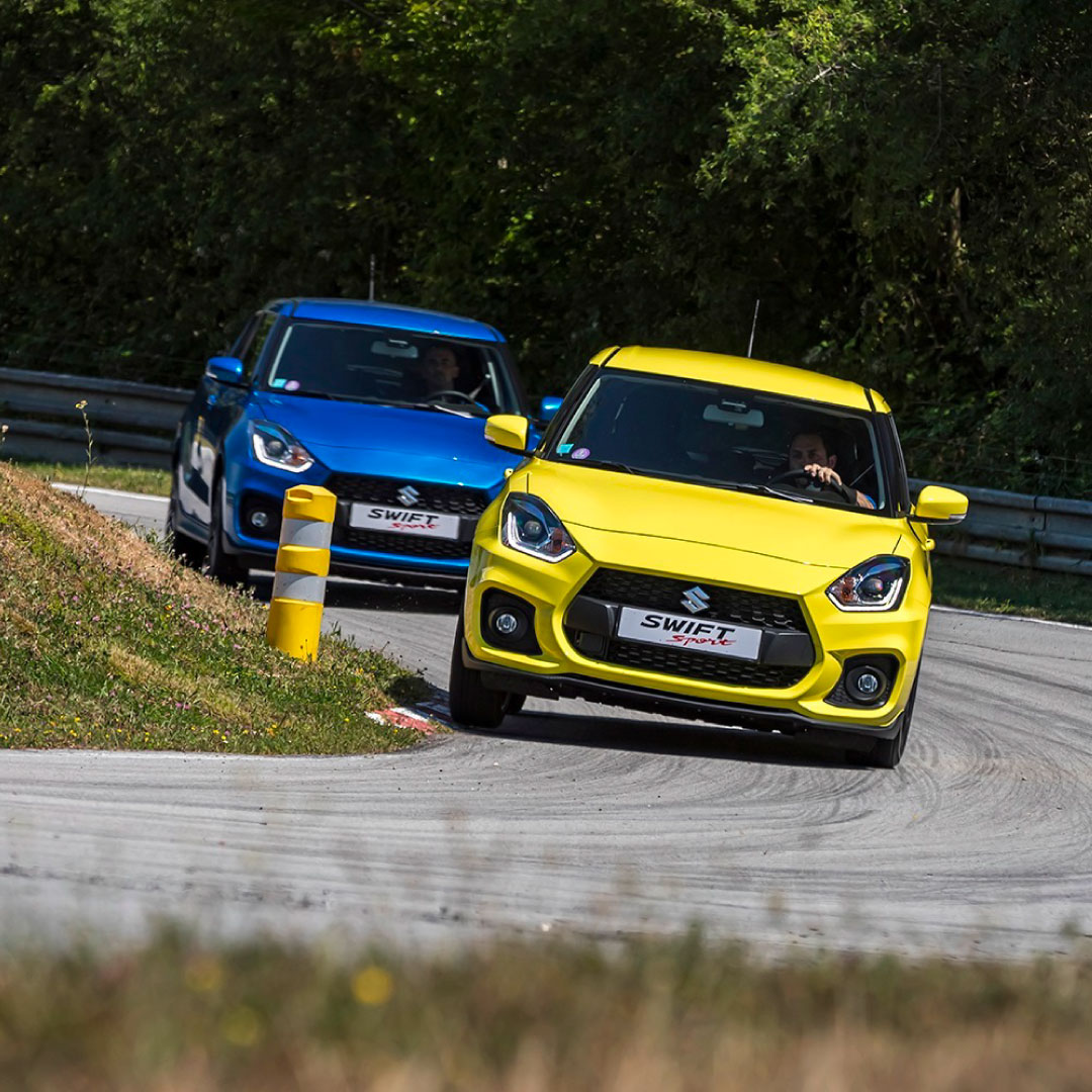 SuzukiEdauto's tweet photo. ¡El #SuzukiSportSwift es un compacto deportivo y excitante que te sorprenderá!

Algunas de las funciones que cumple este Suzuki son:

1️⃣ Detección de ángulo muerto.
2️⃣ Asistente de cambio de carril.
3️⃣ Reconocimiento de señales de tráfico.

👉 https://t.co/HxfEem6Rbc https://t.co/GhJ1kbahPE