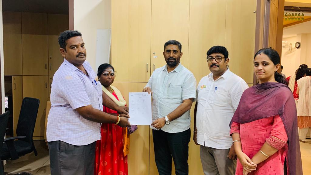 panneerkrishna's tweet photo. பாரத பிரதமரின் விஸ்வகர்மா திட்டத்திற்கு பொதுமக்கள் மத்தியில் மாபெரும்  வரவேற்பு.

திமுகவினர் இந்த திட்டத்தை எதிர்த்து விஷமத்தனமான சாதியரீதியாக வெறுப்பு பிரச்சாரம் செய்து வந்தனர். https://t.co/tcd07Cb1E5