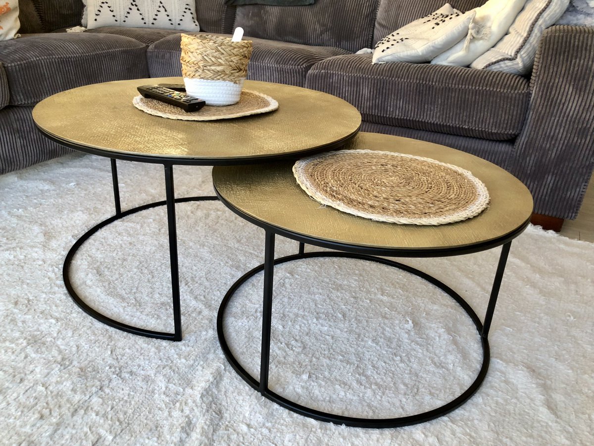 CedricLSN's tweet image. Chez de des Clients ( adorables ! ) et au magasin, tables basses gigognes. Plusieurs coloris. #tablebasse #tablegigogne #meuble #ameublement #mobilier #déco #teck #lamaisonduteck