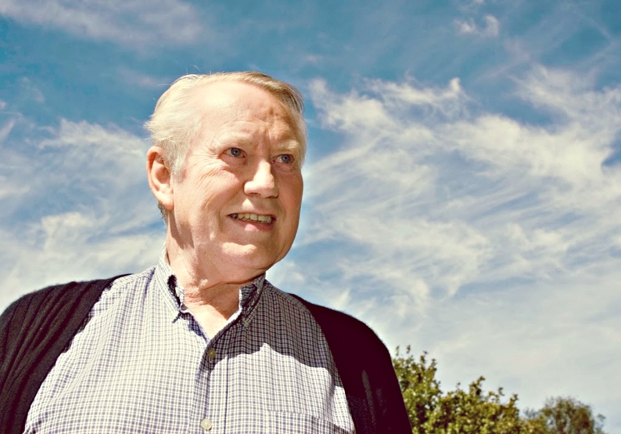 📰NEWS📰 Irish-American billionaire Chuck Feeney has passed away, UL president Prof. Kerstin Mey pays tribute. Read more about it on limerickvoice.com @siofs2 #ChuckFeeney #news23 #newspapers