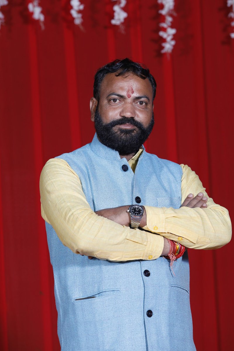 SSMAHESHWAS7777's tweet photo. सरफरोशी की तमन्ना अब हमारे दिल में है देखना है जोर कितना बाजुए कातिल में है।
@BJP4India @DrSatishPoonia 
@SSMAHESHWAS7777 
@RichhpalSahay https://t.co/hVI2D3sBgb