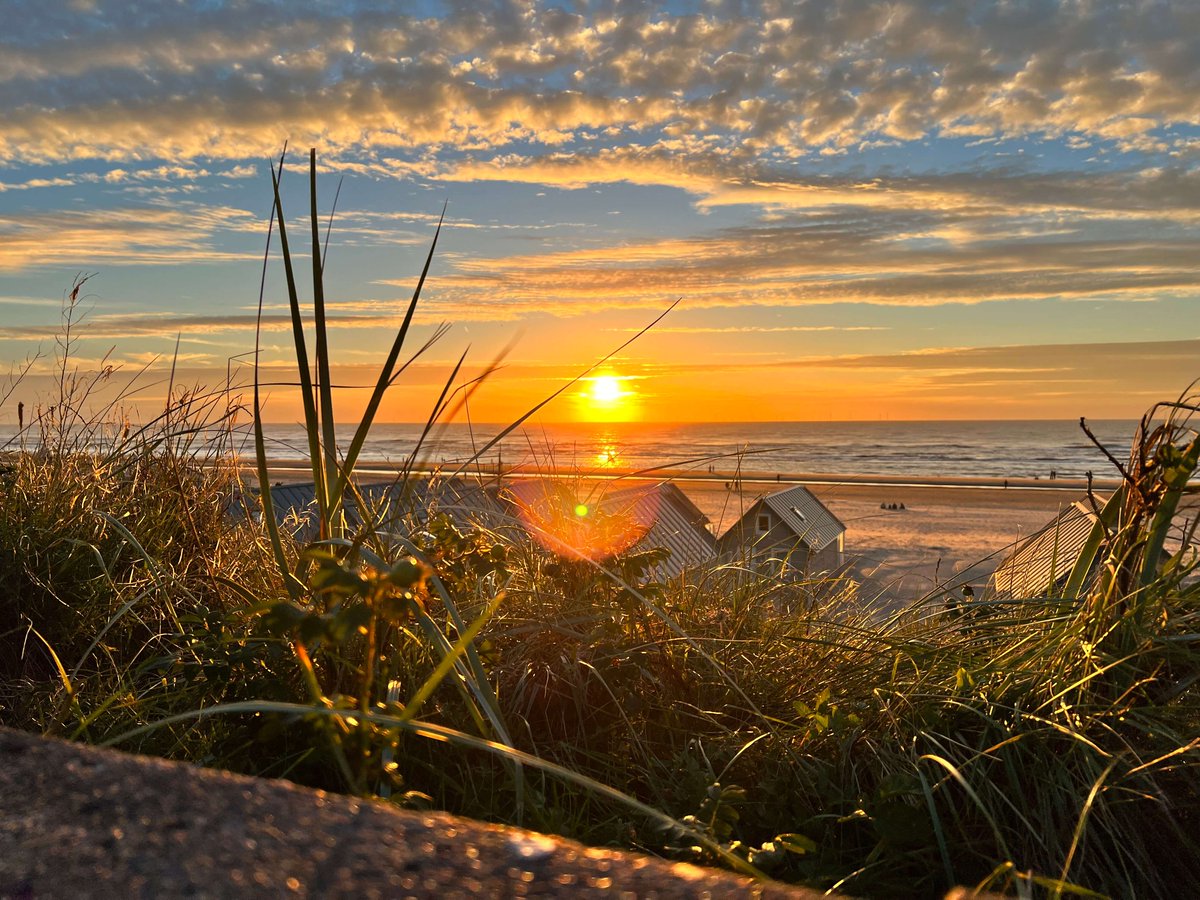 toolboxsoftware's tweet image. ☀️🏖️ Tool Box Conference 2023 in Zandvoort 🧰⚒️
Ein großes Dankeschön an alle, die dabei waren und dieses Event zu etwas Besonderem gemacht haben. Die Erinnerungen, die wir geschaffen haben, werden uns noch lange begleiten.