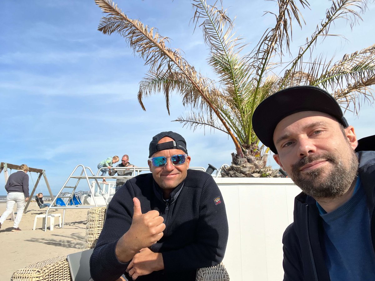 toolboxsoftware's tweet image. ☀️🏖️ Tool Box Conference 2023 in Zandvoort 🧰⚒️
Ein großes Dankeschön an alle, die dabei waren und dieses Event zu etwas Besonderem gemacht haben. Die Erinnerungen, die wir geschaffen haben, werden uns noch lange begleiten.