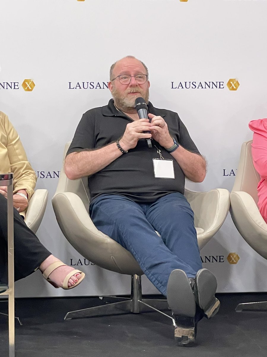 PaolaBarbarino's tweet photo. The perspective of people living with #dementia and #alzheimers on the value of new treatments. This is a biiiig topic @philgutis “I feel better now than I did at diagnosis” #LausanneX @rochfordbrennan @future_chris @RussPaulsen https://t.co/vcw4pIU9TP